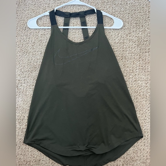 Nike Dri-Fit Green Cut Out Sleeveless Tank Top - Picture 2 of 3
